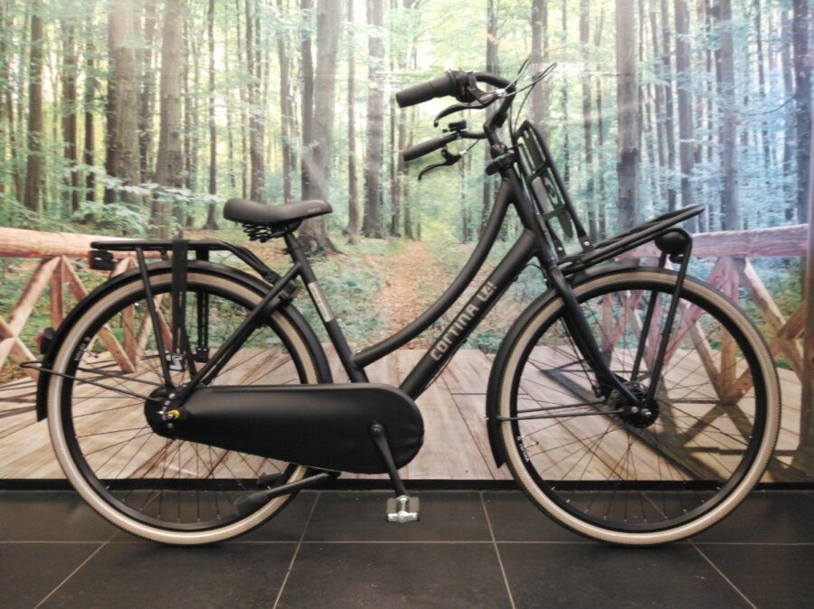 Cortina U4 Dames Mat Zwart 51cm 2023